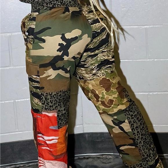 Camo print pants - Picture 2 of 2